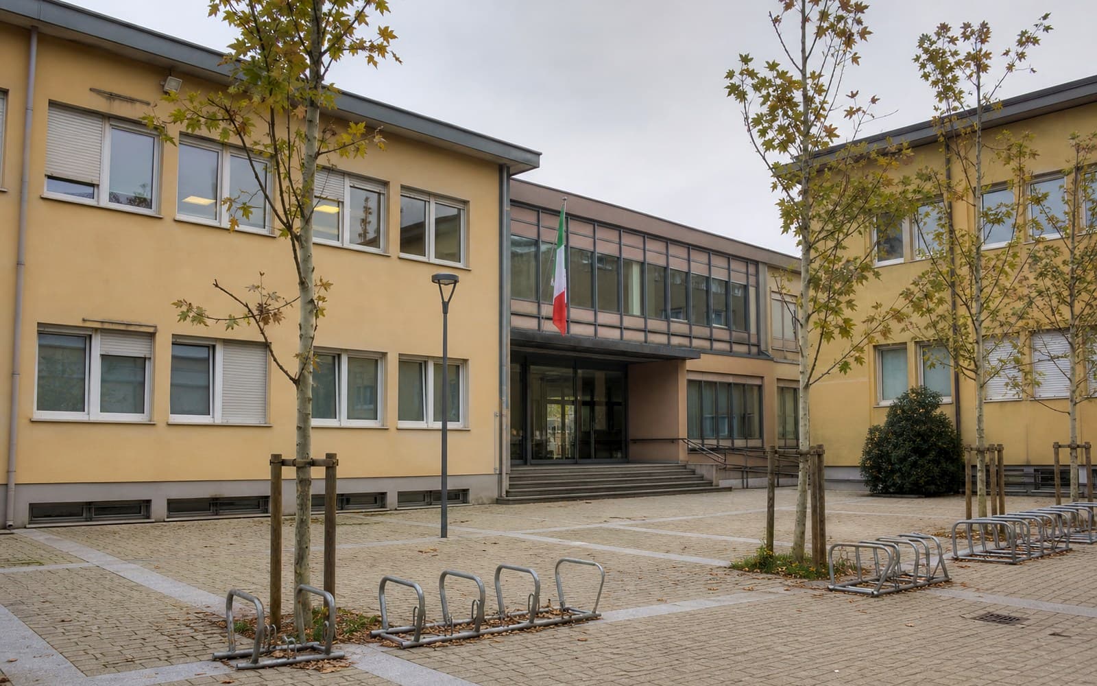 Edificio delle scuole superiori a Tradate